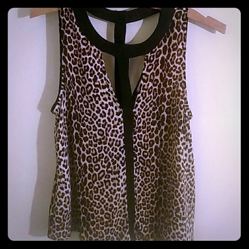 lelis Leopard print sexy sleeveless swing top.